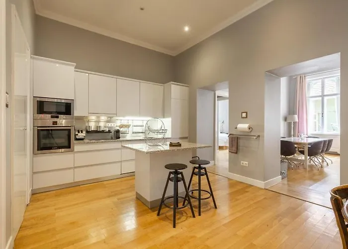 The Living Quarters Apartmanhotel