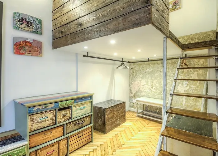 The Living Quarters 4*