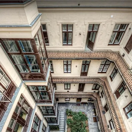The Living Quarters 4* Budapest