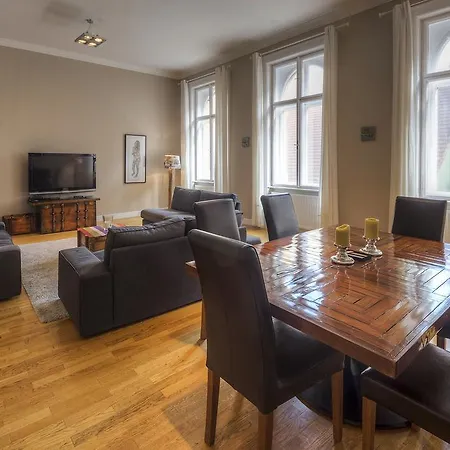 The Living Quarters 4*